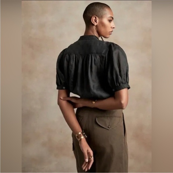 NWT! Banana Republic Black Ramie Short Sleeve Blouse - Size Large💛 - Picture 5 of 6